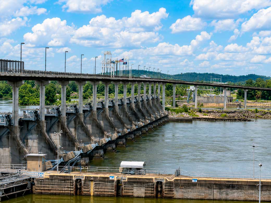 local-attractions-big-dam-bridge
